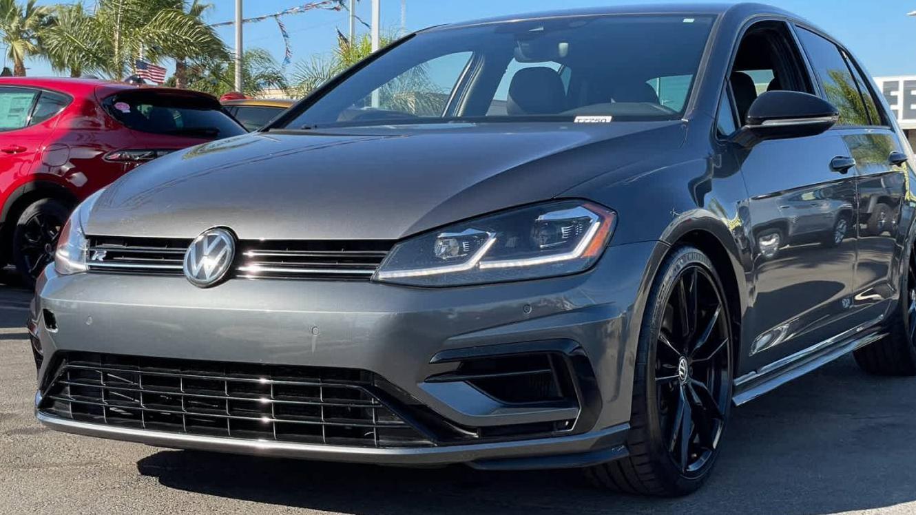 VOLKSWAGEN GOLF R 2019 WVWVA7AU1KW228649 image